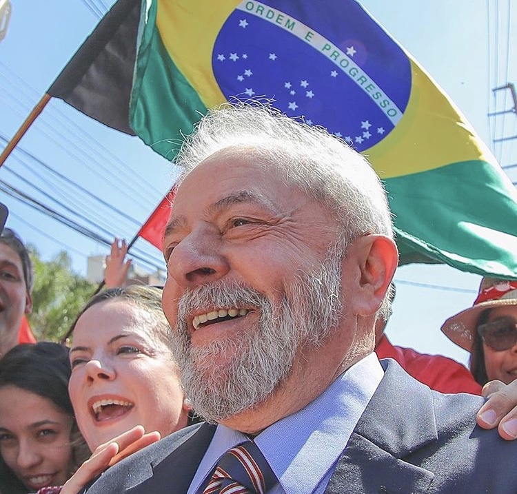 STJ decide por unanimidade pela diminuição da pena de Lula, que poderá sair da prisão em setembro