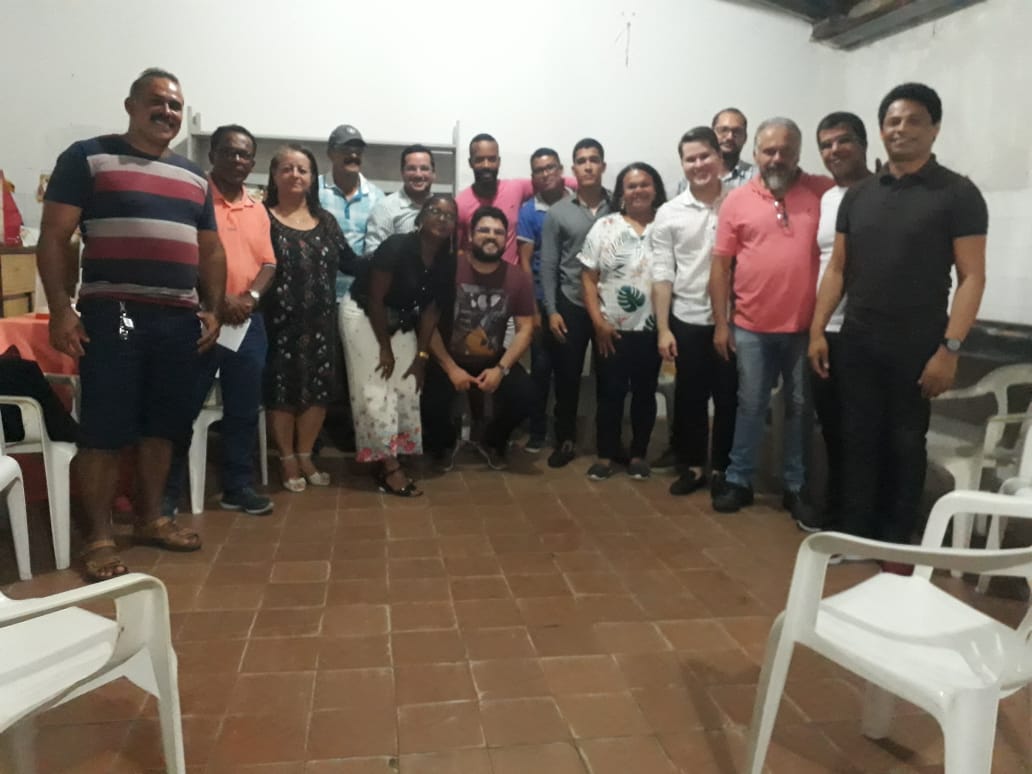 Grupo se reúne de olho nas eleições do próximo ano