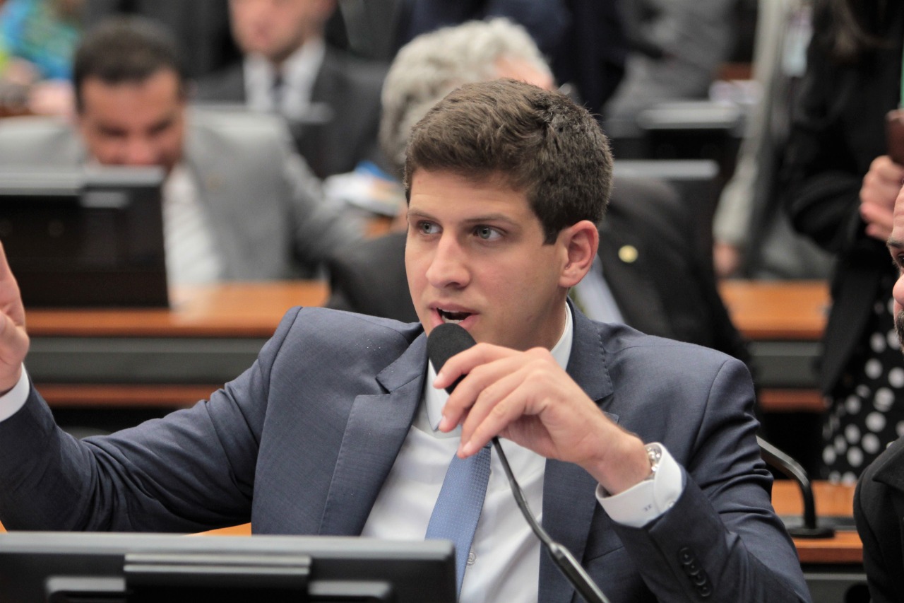 Deputado apresenta projeto para punir agressores de mulheres