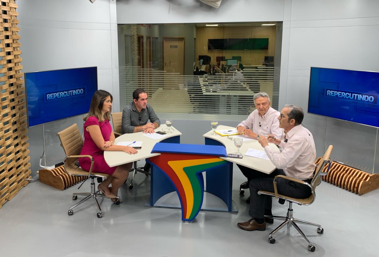 “Parece Neguinho Teixeira”, diz José Queiroz sobre gestão de Raquel Lyra