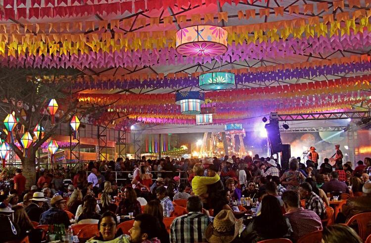 Barraqueiros e restaurantes que pretendem trabalhar no São João de Caruaru podem se cadastrar a partir desta quinta (02)