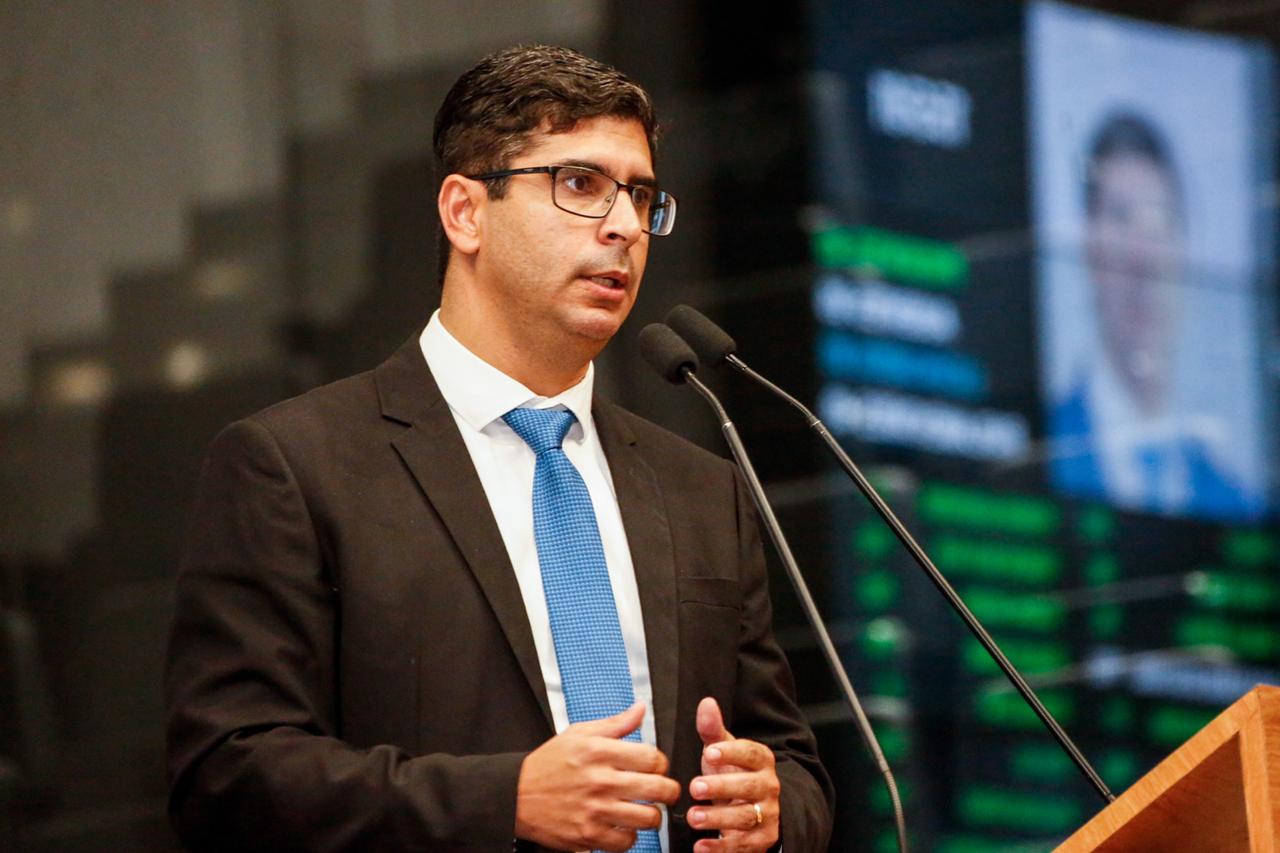 Deputados de Caruaru repercutem na Alepe o incêndio na Feira da Sulanca