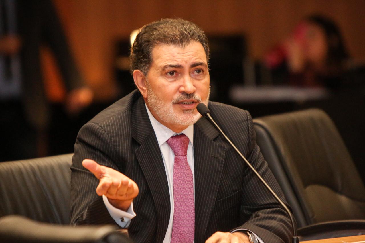 Cenário Político: Indecisão para disputar