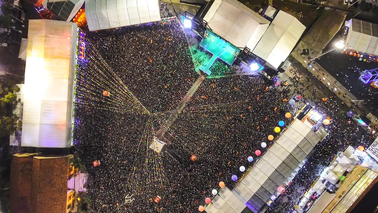 Pátio de Eventos Luiz Lua Gonzaga atrai grande número de forrozeiros no sábado (08)