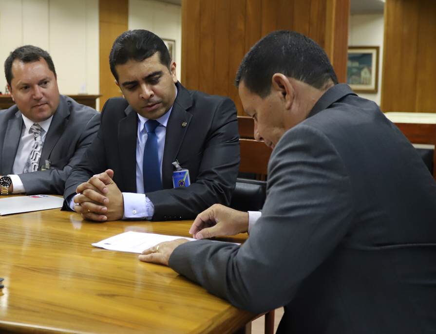 Em encontro com vice-presidente, Fernando Rodolfo reafirma apoio à reforma da Previdência