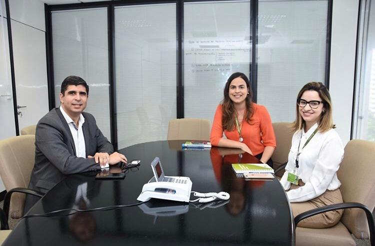 Lessa vai em busca de melhorias para iluminação pública de Caruaru