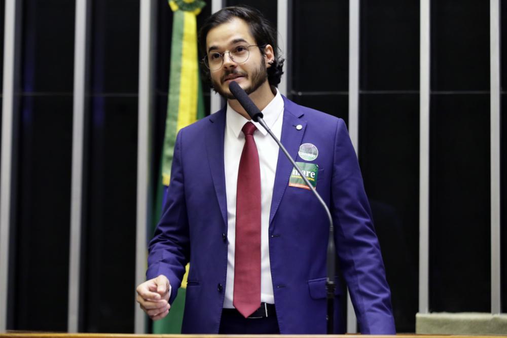 Presidente nacional do PDT diz que Túlio Gadêlha tem o apoio do partido para disputar a Prefeitura do Recife