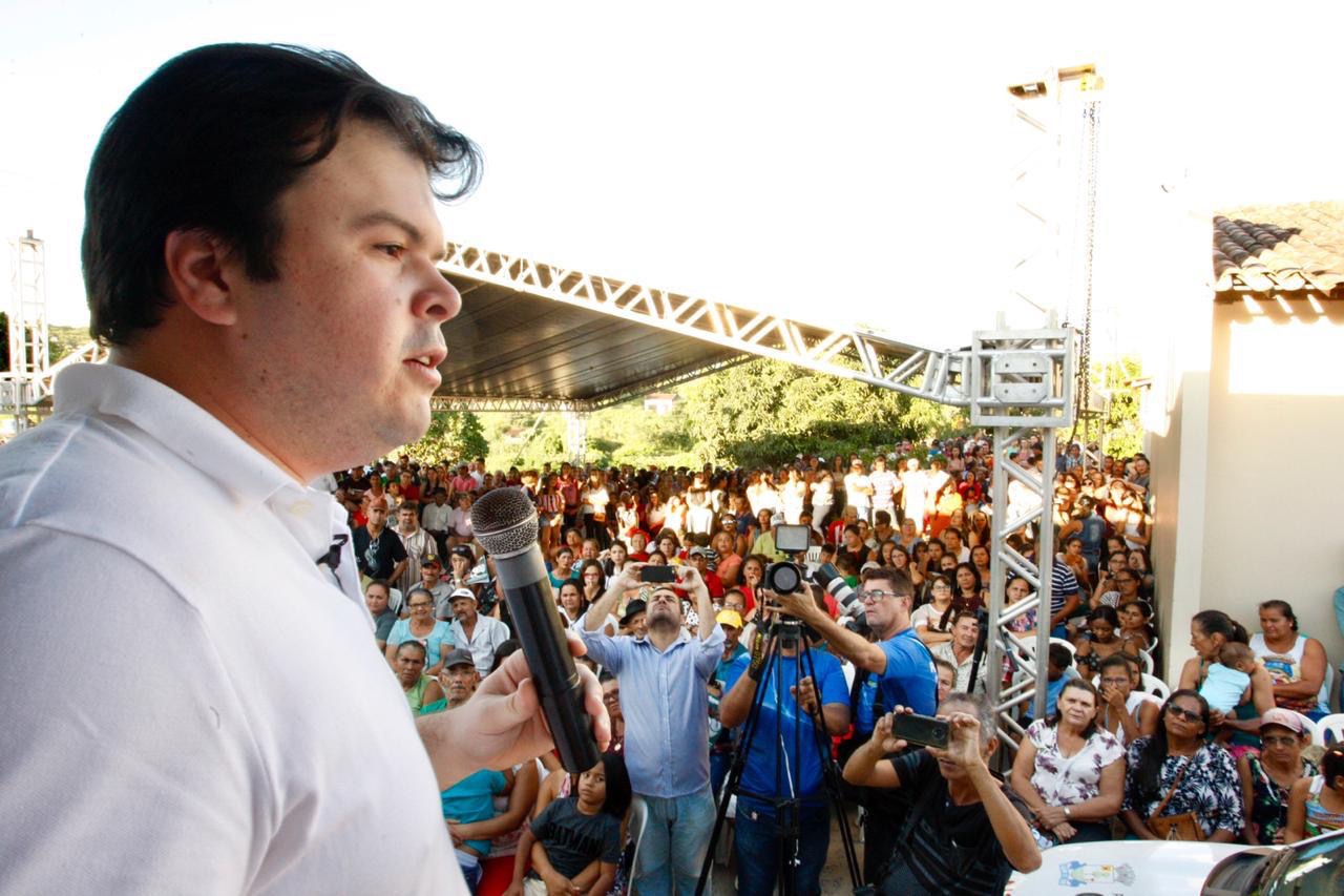 Fernando Filho aproveita recesso parlamentar para visitar lideranças políticas no interior do Estado