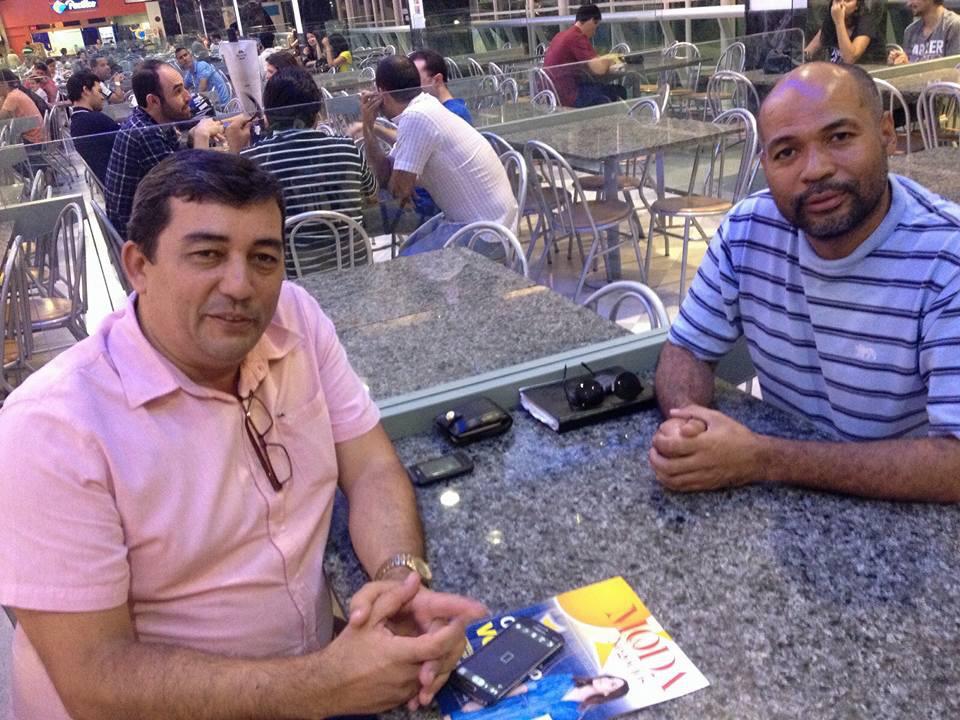 Com apoio de Rivaldo Soares, Adilson Lira apresenta candidatura à presidência do PT Caruaru