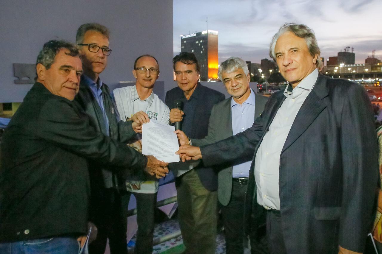 Seis ex-ministros da Saúde assinam manifesto em defesa do SUS