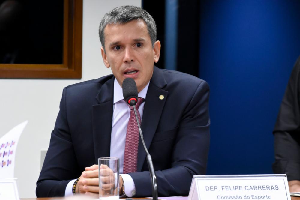 Deputado quer zerar impostos sobre combustível dos veículos dos transportes públicos