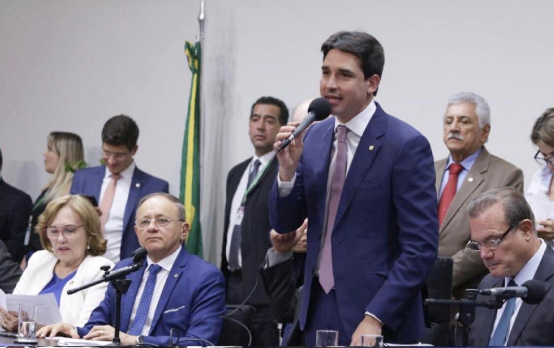 Durante encontro com prefeitos, Silvio Costa Filho defende Novo Pacto Federativo