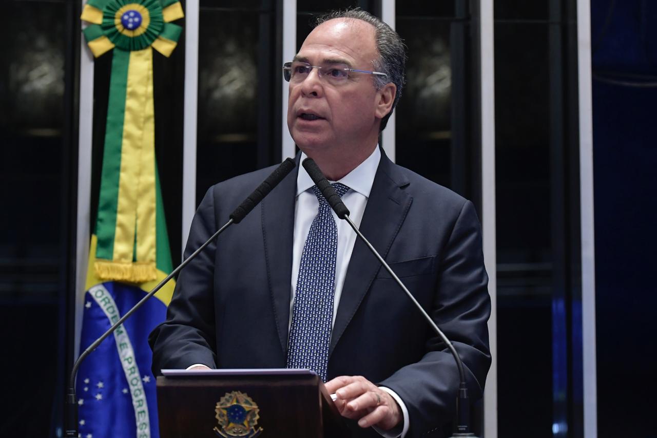 Fernando Bezerra diz que operação da PF foi política e feriu o equilíbrio democrático