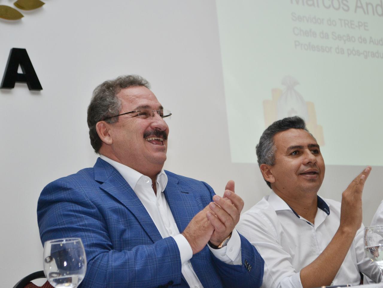 Em Garanhuns, governador em exercício participa de curso sobre legislação eleitoral