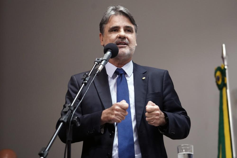 Raul Henry denuncia articulação do Governo Federal sobre importação do etanol