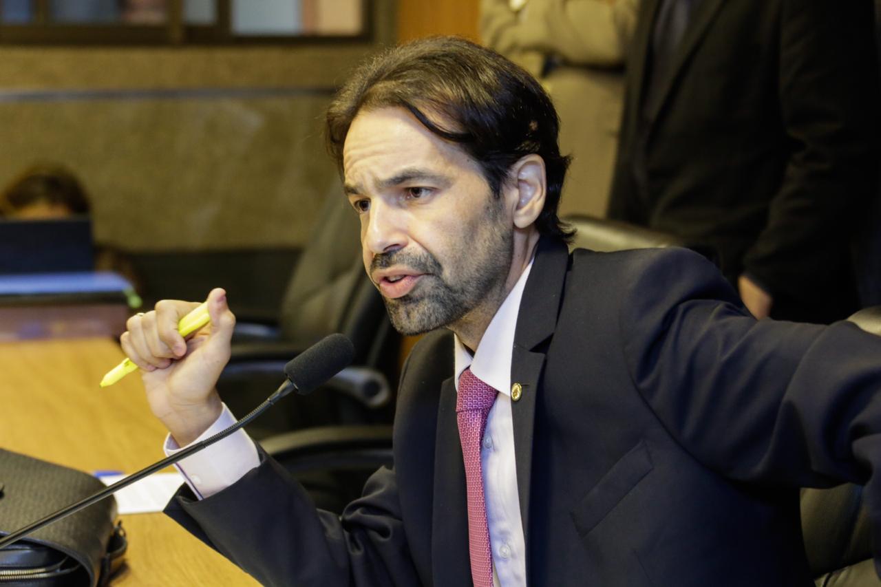 Por iniciativa de Diogo Moraes, Alepe cria Frente Parlamentar para combater suicídio e autolesão