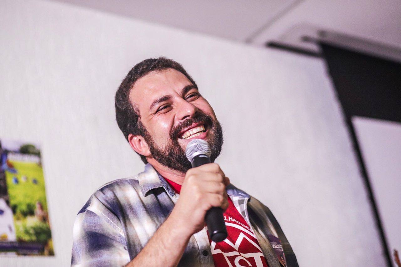 Guilherme Boulos participará de debate em Caruaru