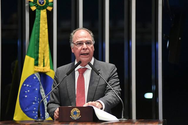 Fernando Bezerra Coelho é alvo de operação da Polícia Federal