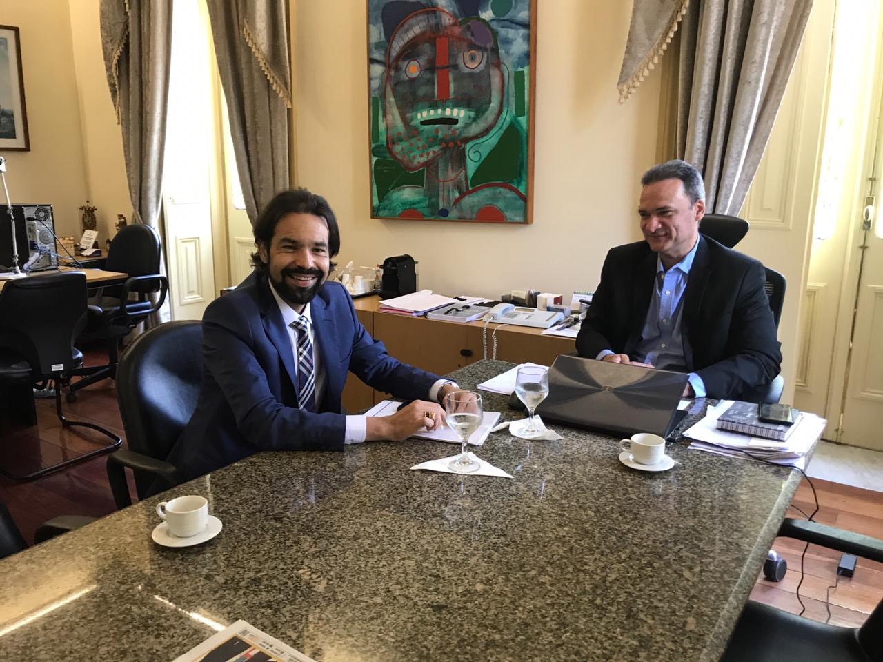 Diogo Moraes apresenta demandas do Agreste ao secretário da Casa Civil