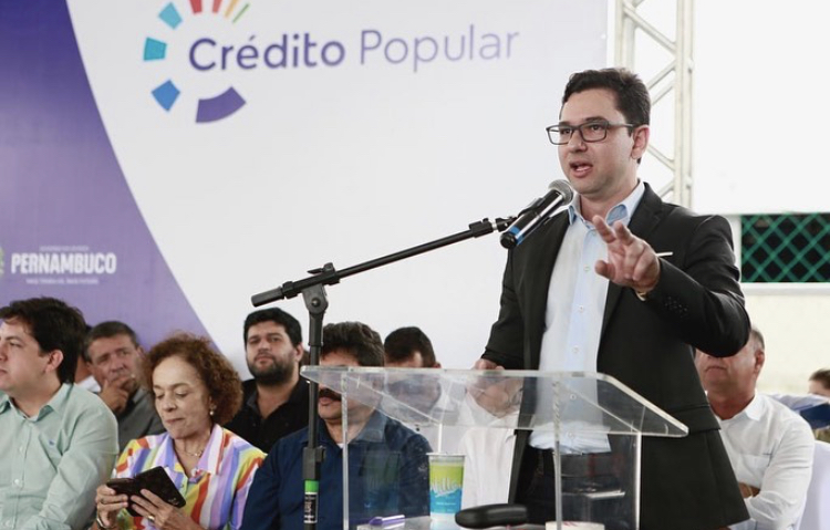 Alberes comemora crescimento na geração de empregos em Pernambuco