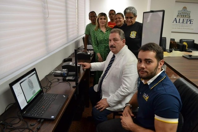 Alepe participa de fase experimental para emissão do novo RG