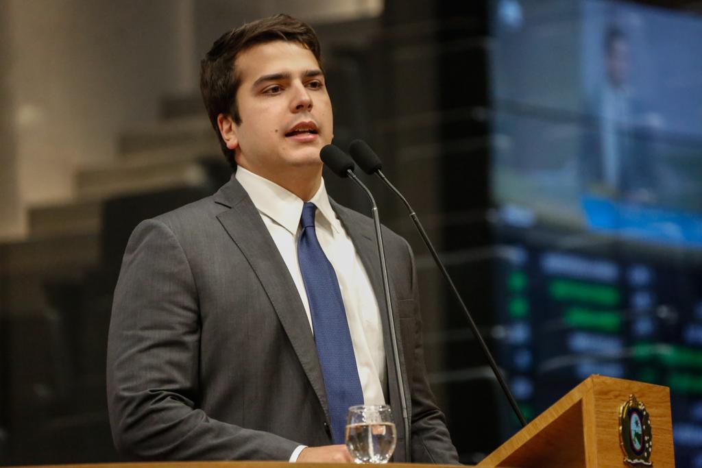 Deputado quer incluir suco de uva integral em merendas nas Escolas do Estado