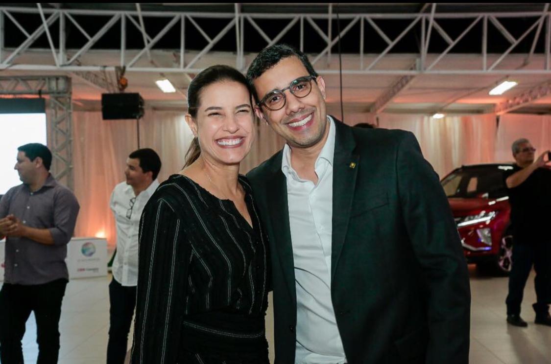 Vice de Raquel Lyra deve sair novamente do meio empresarial