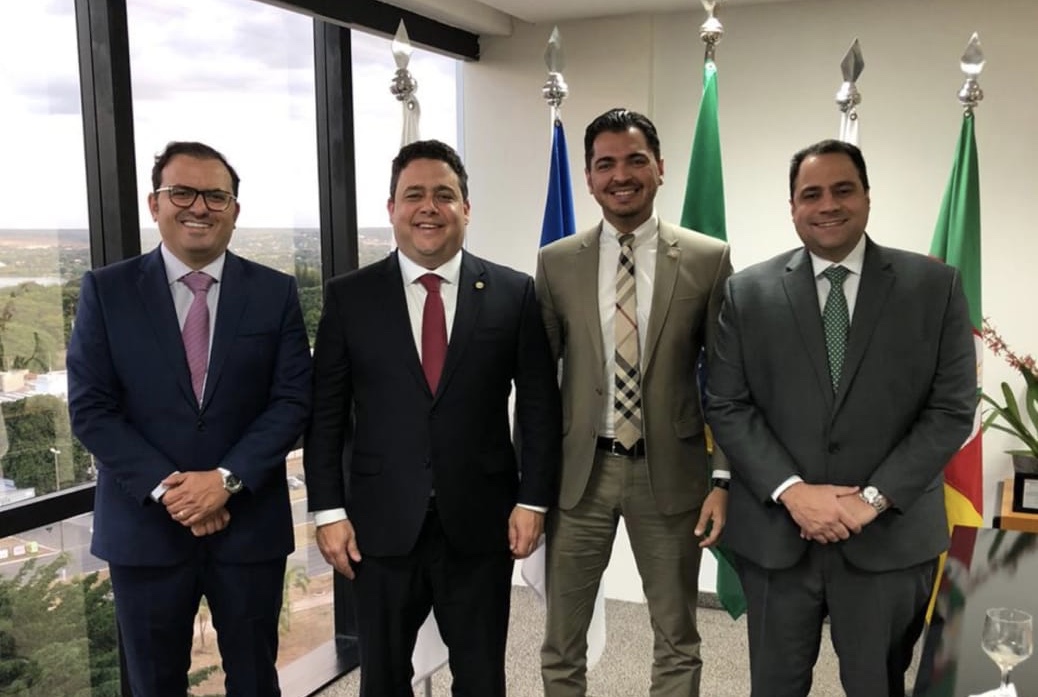 Construção de nova sede da OAB Caruaru foi pauta entre Fernando Júnior e Felipe Santa Cruz