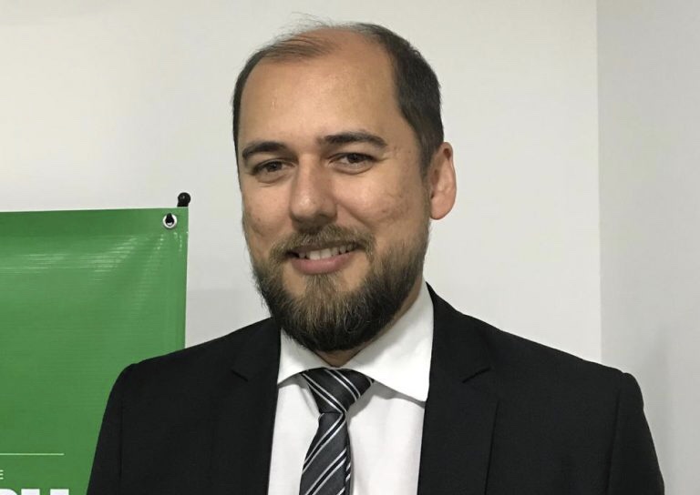 Henrique Oliveira assume Secretaria de Educação de Caruaru