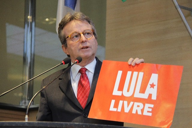 João da Costa vai entregar medalha de Mérito José Mariano ao ex-presidente Lula