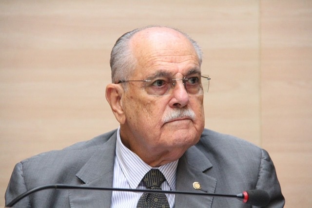 Prefeitura do Recife decreta Luto Oficial de três dias em homenagem ao vereador Carlos Gueiros