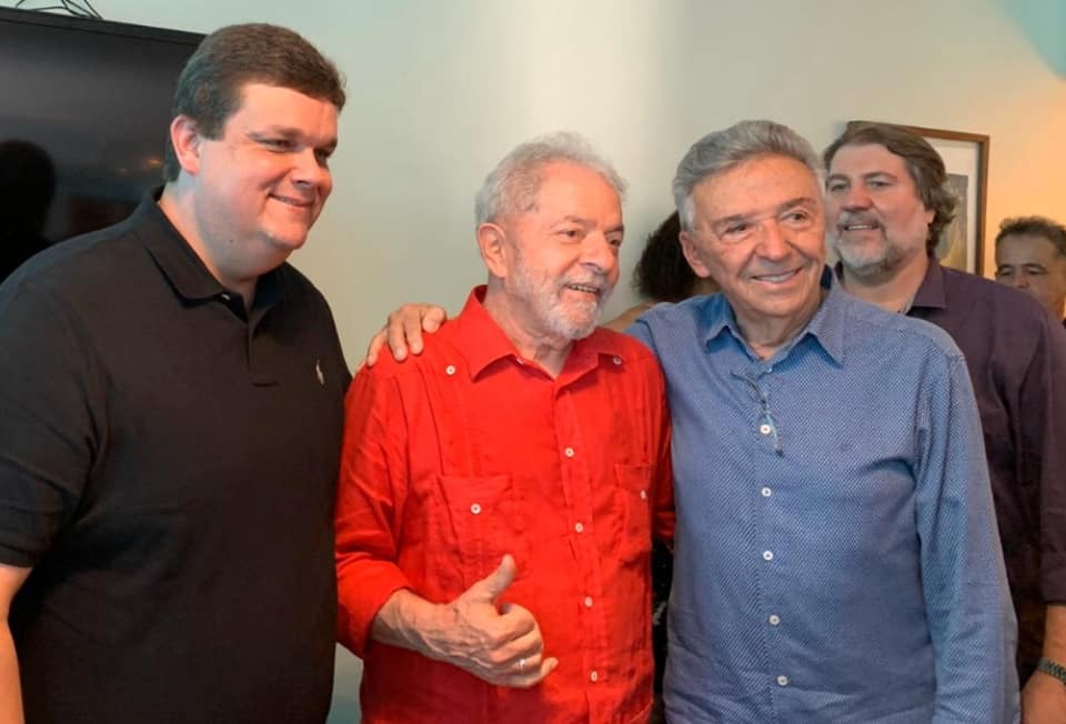 Aliado de Ciro, Queiroz também quer Lula no seu palanque nas próximas eleições