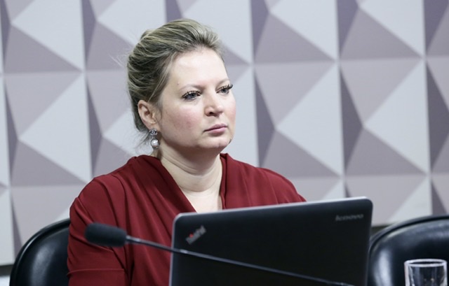 Após crise com Bolsonaro, Joice perde mais de 700 mil seguidores nas mídias sociais