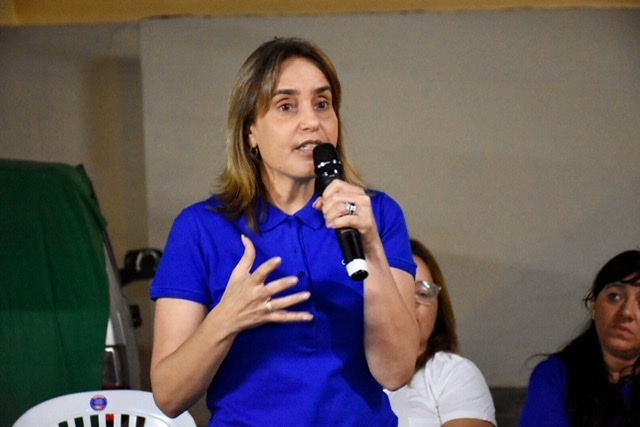 Alessandra Vieira apresenta indicação para barragem em Jataúba