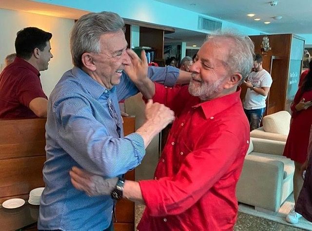 Queiroz diz que PDT tem presidenciável, mas que foi até Lula por gratidão