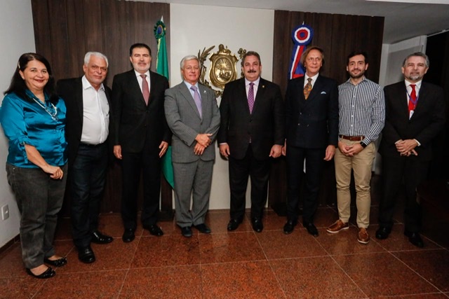 Eriberto Medeiros recebe Cônsul Geral da Argentina no Nordeste