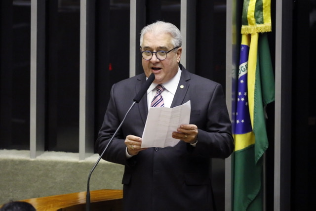 Emenda que mantém obrigatoriedade do uso de cadeirinha, é aceita na Câmara Federal