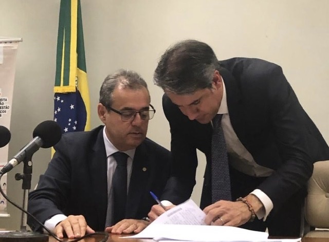 Fernando Monteiro participa de Frente em Defesa do Sistema Único de Assistência Social