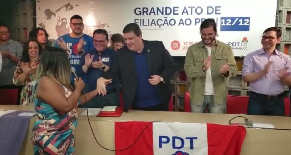 Em clima de unidade, Túlio e Wolney realizam evento de filiação no Recife