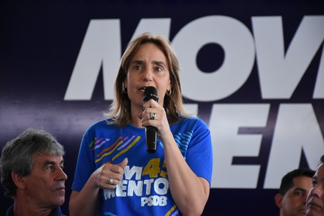 Alessandra Vieira comanda ato de filiação em Santa Cruz do Capibaribe