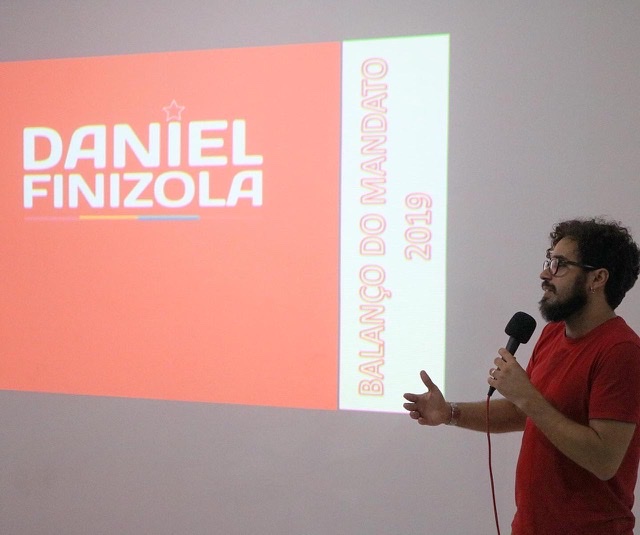 Finizola realiza evento para prestação de contas do mandato