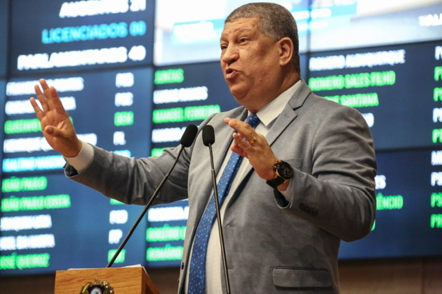 Isaltino vai homenagear Sport Club do Recife por acesso à série A