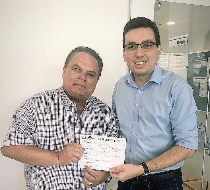 Hipólito Gervásio oficializa entrada no PSD de Caruaru