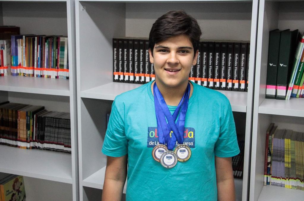 Estudante de Caruaru é ouro na Olimpíada de Língua Portuguesa