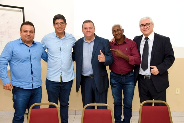 Pastor Etervaldo Silva lança pré-candidatura a vereador de Caruaru