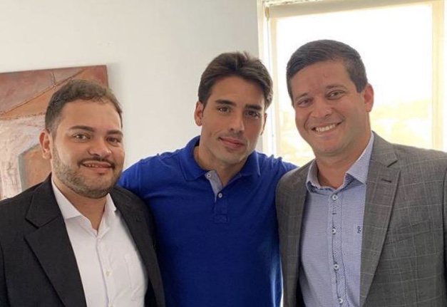 Deputado João Paulo Costa firma aliança com pré-candidato a prefeito de Xexéu