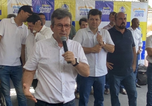 Ao lado de Geraldo Julio, João da Costa prega unidade política no Recife