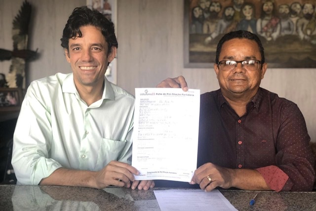 Prefeito de São José da Coroa Grande se filia ao Cidadania