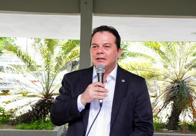 Wellington Batista sai em defesa de emendas destinadas por Queiroz para Caruaru