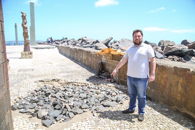 Wanderson Florêncio cobra requalificação do Parque das Esculturas